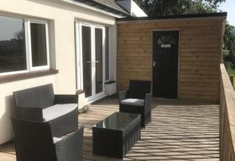 Refailisa Bespoke Holidays has Balcony rooms