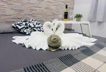 Las Am  ricas Tropical Nights Apartment allows 18 year olds to book a room