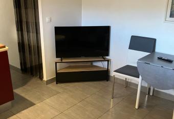 Chez Fred et Maria has Balcony rooms