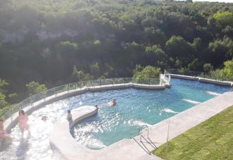 Centro de Naturaleza Ca  ada Verde  has Balcony rooms