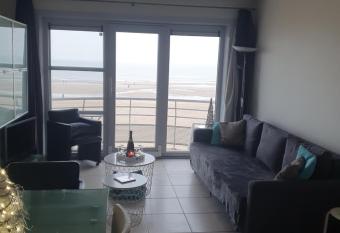 Appartement Zeezicht has Balcony rooms