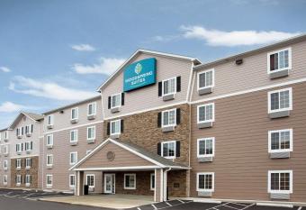 WoodSpring Suites Columbus North I-270 has Smoking rooms