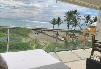 B3 beautiful ocean view apartament has Balcony rooms