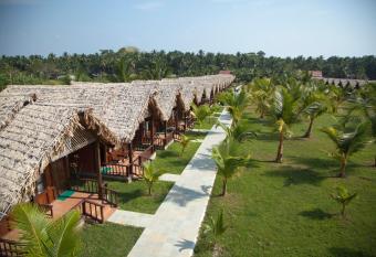 Symphony Palms Beach Resort And Spa allows 18 year olds to book a room