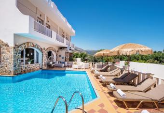 Mistral Hotel - Adults Only allows 18 year olds to book a room