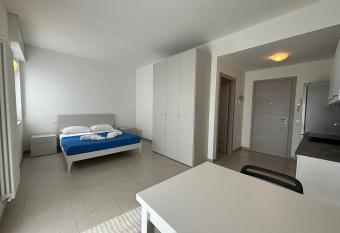 Valpolicella Veneto 4 has Balcony rooms