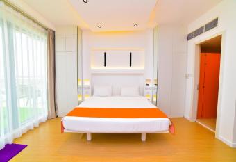 Let the sea s infinity rock you has rooms with a private hot tub