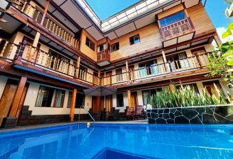 Hotel Purakilla has Balcony rooms