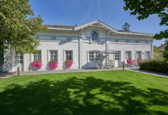 Apartment mit Gartenblick und Terrasse has Balcony rooms