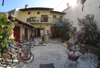 Guesthouse Koren allows 18 year olds to book a room