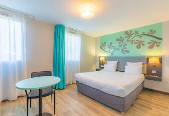Appart City Confort Montpellier Ovalie II allows 18 year olds to book a room