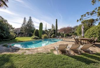 La Masia has Balcony rooms