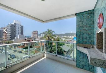 Apartamento super aconchegante, Compartilhado allows 18 year olds to book a room