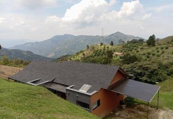 Casa Finca en el Retiro has Balcony rooms