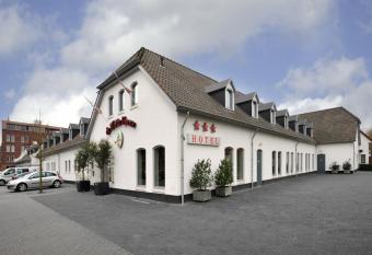 De Witte Hoeve has Balcony rooms