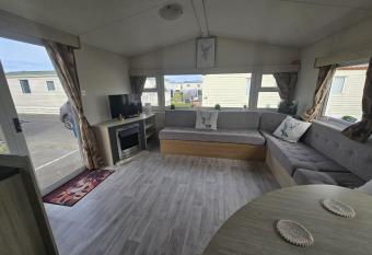 RHYL Caravan Ruby allows 18 year olds to book a room