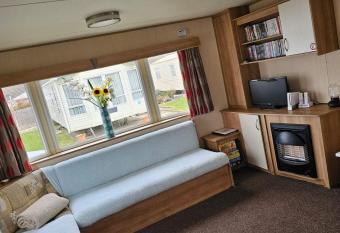 LIDO BEACH Ruth allows 18 year olds to book a room