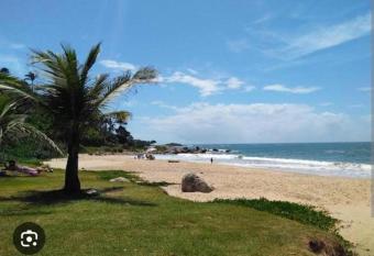 Casa Barra Velha - Espa  o Inteiro has Balcony rooms