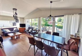 Perfect place for water lovers! Fireplace and Lakeview has Balcony rooms