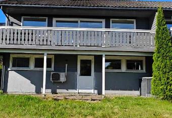 S  rlandsidyll, Dyreparken 13 min allows 18 year olds to book a room