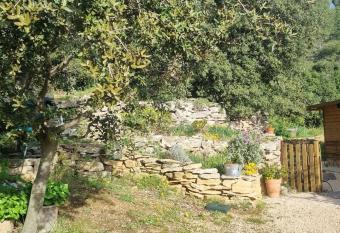 Maisonnette chez l habitant has Balcony rooms