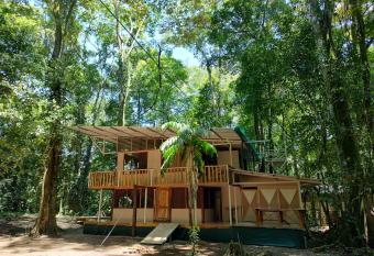 Cool Waters Jungle Hostel allows 18 year olds to book a room