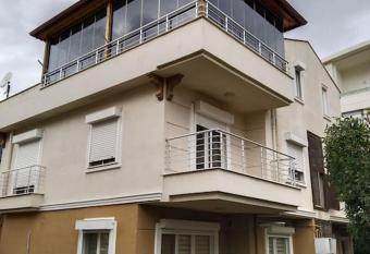 Denize Yak  n Geni   Villa has Balcony rooms