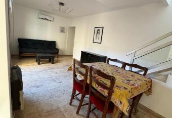 Moderno departamento caseros has Balcony rooms