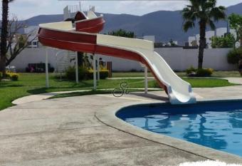 Casa Cipres has Balcony rooms