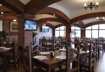 Hotel Cuamanco has Balcony rooms