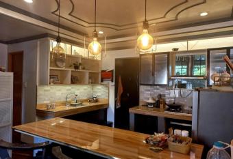 SEBASTIAN S PLACE BUKIDNON Unit 2- Whole House has Balcony rooms