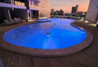 Deluxe Studio Apartment at Darwin on Knuckey allows 18 year olds to book a room