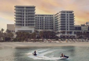 Luxurious 1 bedroom apartment has rooms with a private hot tub