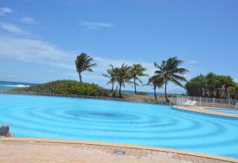 le ti magnolia allows 18 year olds to book a room