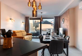 Luxurious Penthouse - Jacuzzi - Best Location has rooms with a private hot tub