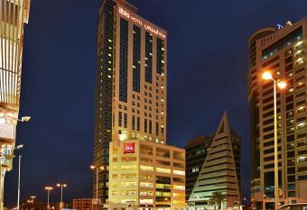 ibis Seef Manama has Smoking rooms