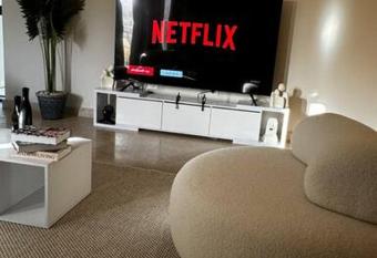                                                  ZED Towers has rooms with a private hot tub