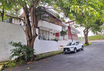 Carolina Hostel allows 18 year olds to book a room