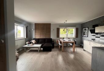 CHILLIapartamenty - Dom w Grzybowie-W Brzozach has Balcony rooms