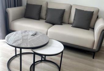 Vinhomes Grand Park has Balcony rooms