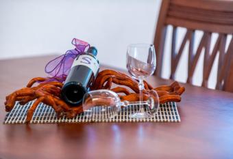 Villa Sunshine has Balcony rooms