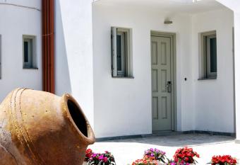 Cascade Holiday Resort allows 18 year olds to book a room