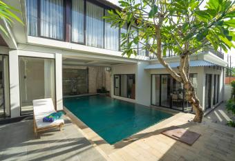 Luxury Samoya villa has rooms with a private hot tub