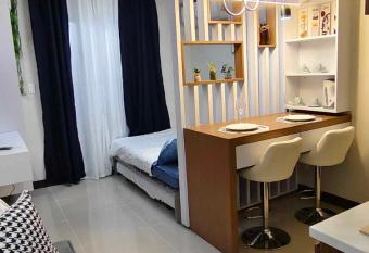 (null) has Balcony rooms