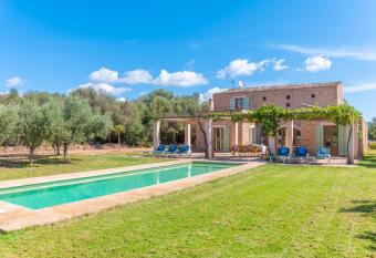 Ses Fonolleres has Balcony rooms