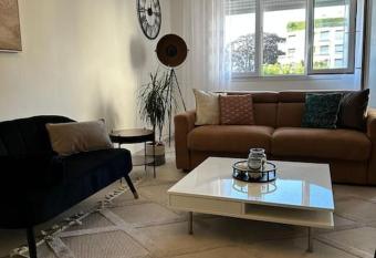 Appartement plein centre-ville has Balcony rooms