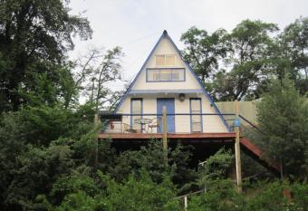 Caba  as Los grillos has Balcony rooms