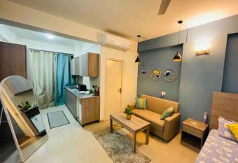 Studio in Ghaziabad has Balcony rooms