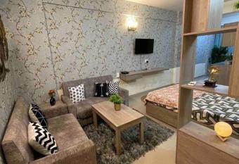 Studio apartment in Ghaziabad has Balcony rooms
