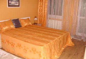 Centrum Business Apartman Szeksz  rd has Balcony rooms